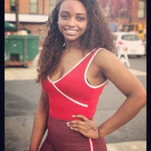 Meet your Posher, Latia